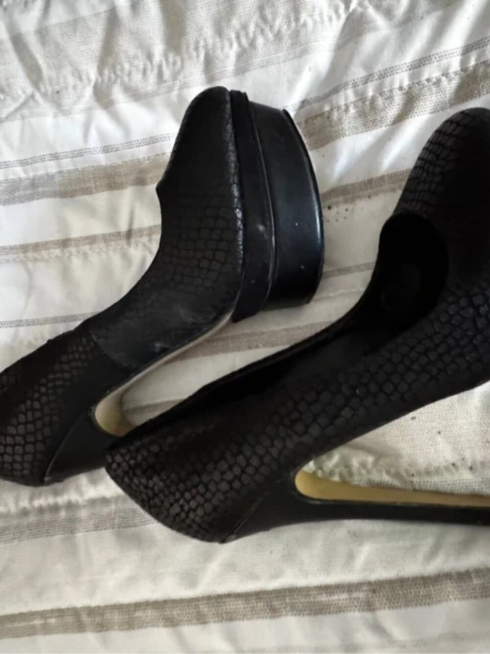 Vintage tall astillero with platform sz 7